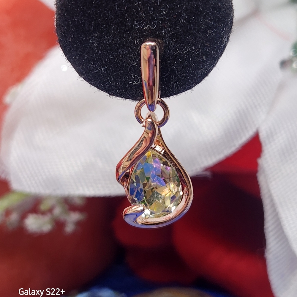 Beautiful Rose Goldtone Callura Swarovski Crystals Dangel Earrings